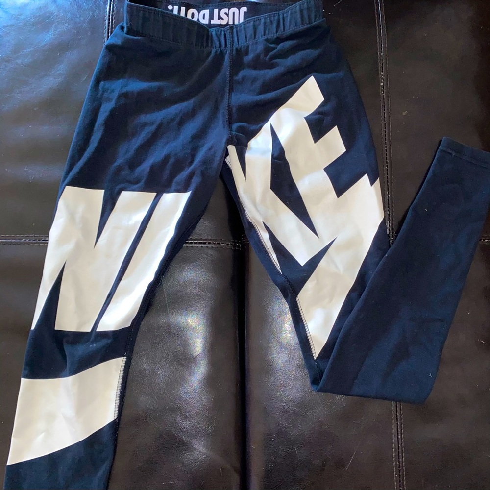 Nike leggings